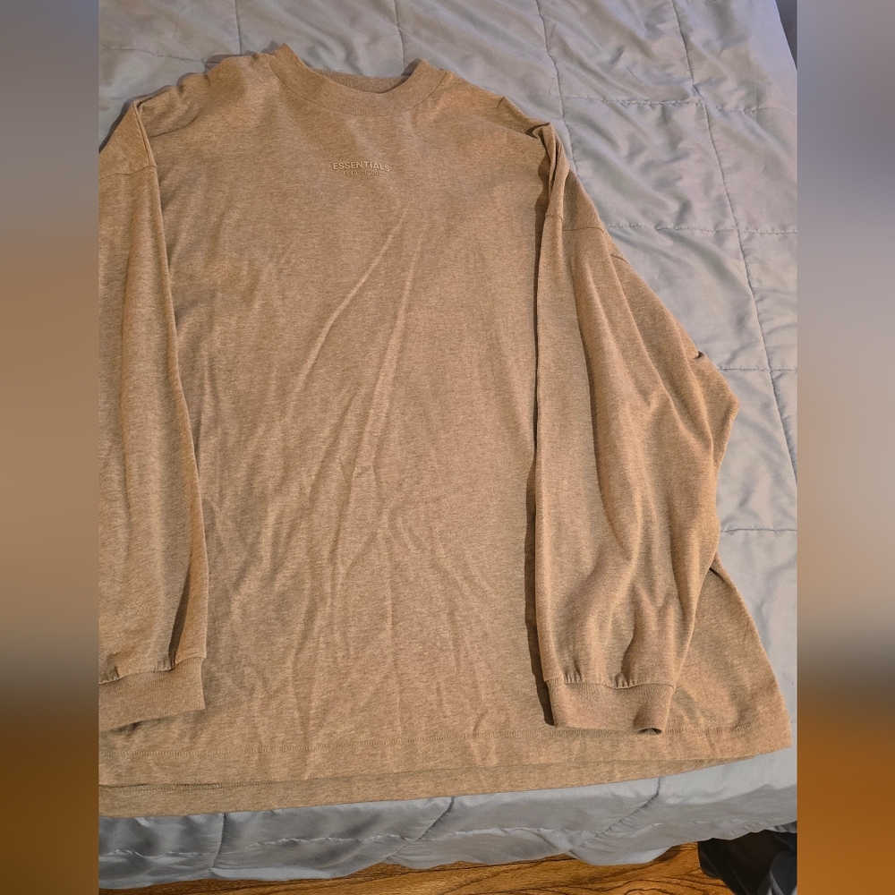 Essentials Long Sleeve T-Shirt